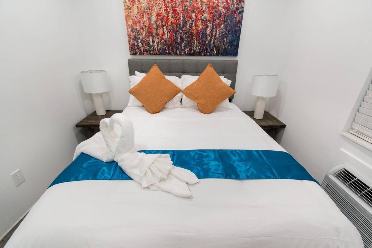 Chick & Fashionable 1 Bedroom Apt Beach Unit # 4 Hollywood Eksteriør billede