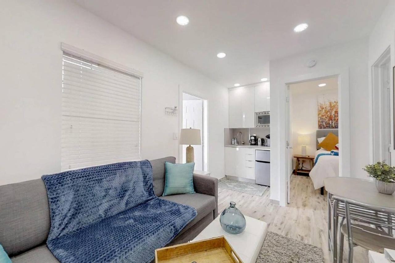 Chick & Fashionable 1 Bedroom Apt Beach Unit # 4 Hollywood Eksteriør billede